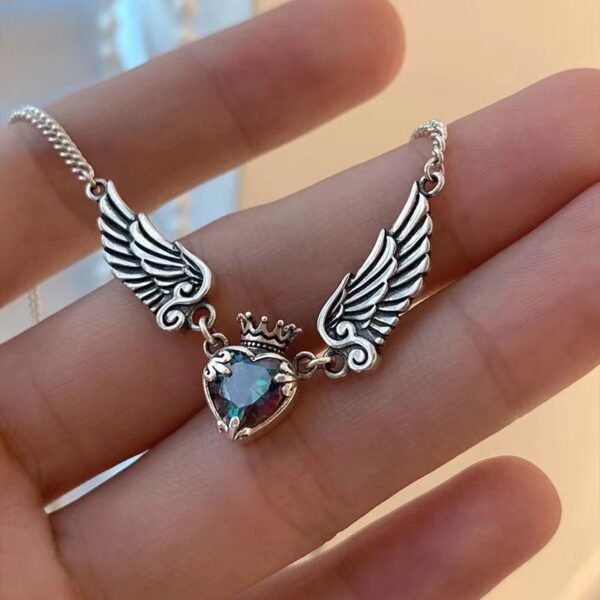 Vintage Gothic Heart Crown Angel Wings Pendant Necklaces For Women Fashion Exquisite Love Shape Clavicle Chain Choker Jewelry Fashion Jewelry - Imagen 9